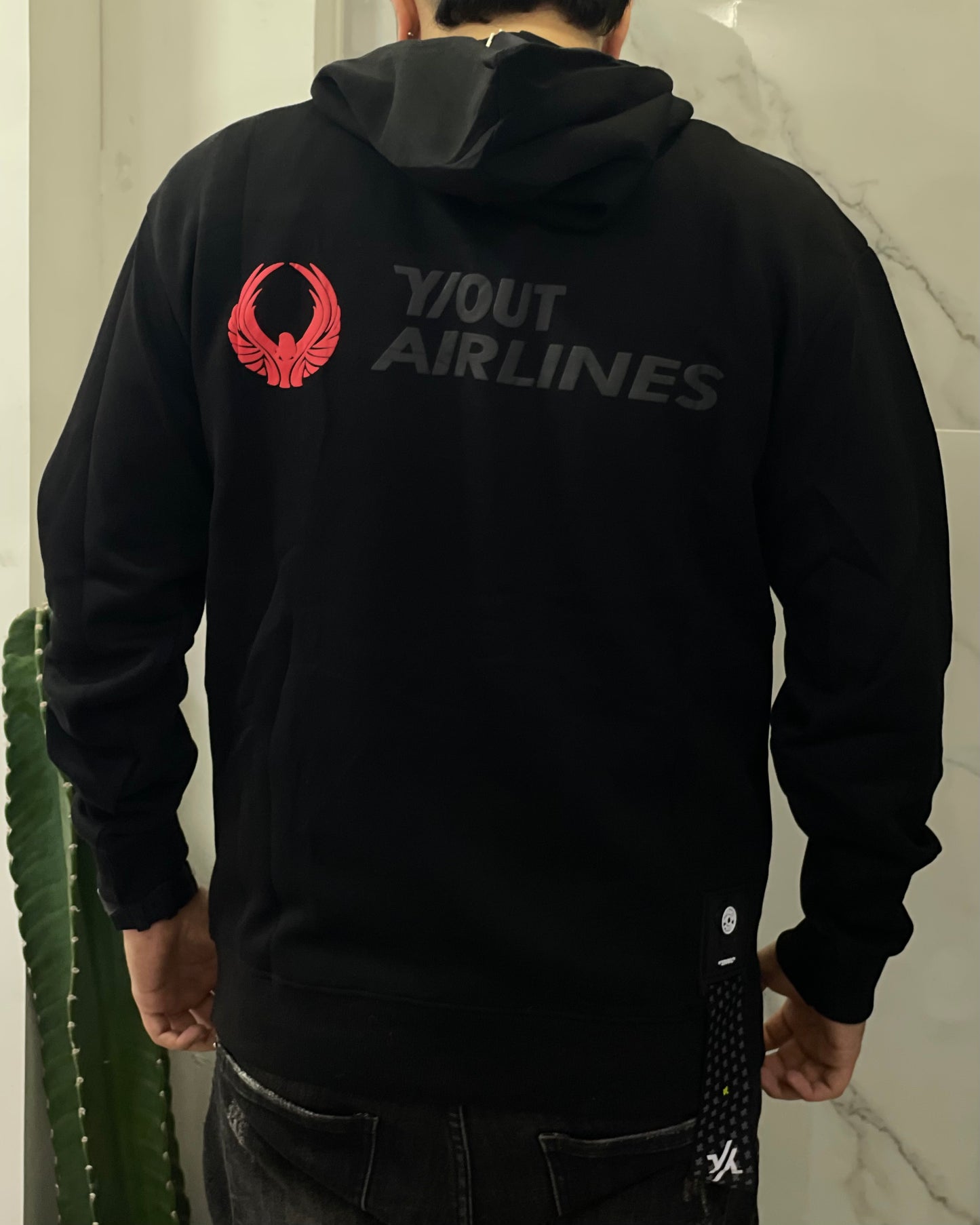BUZO Y/OUT (TALLA XL)
