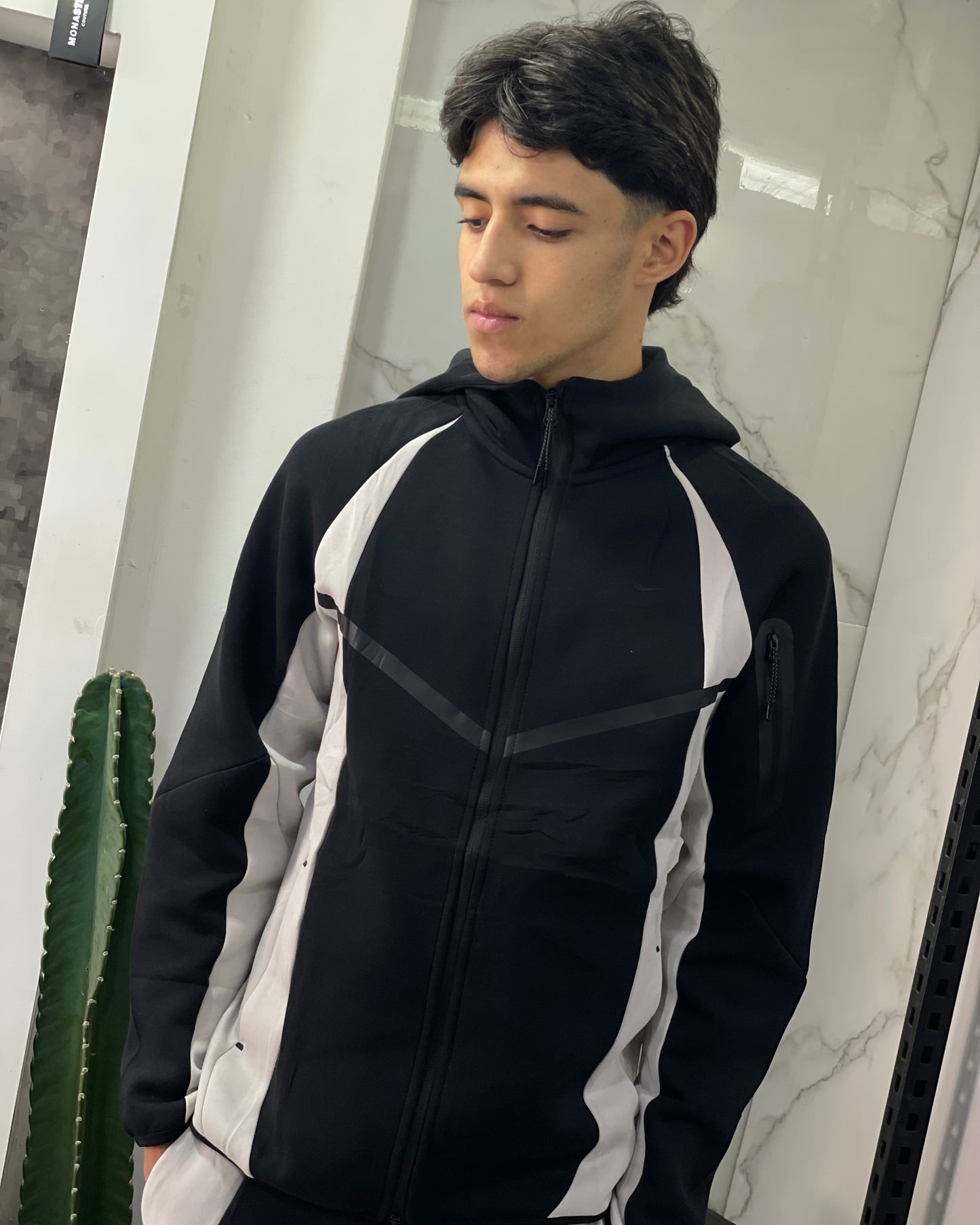 BUZO NIKE (TALLA XL)