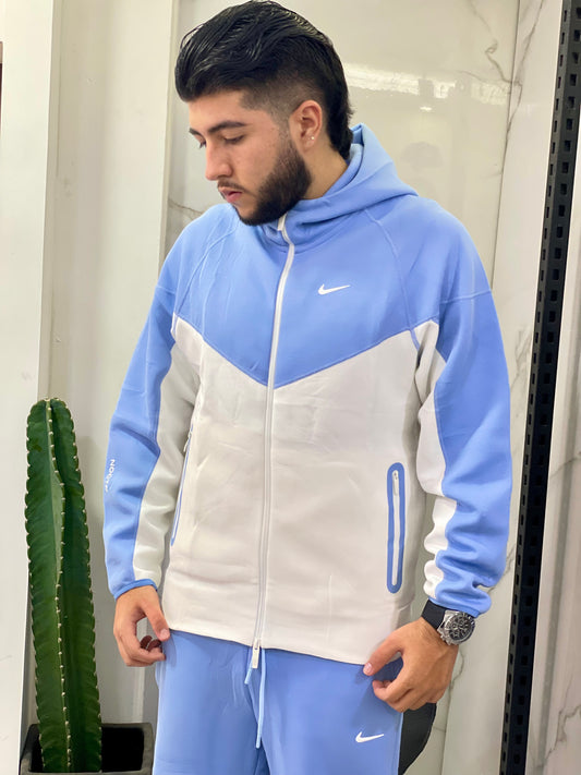 CONJUNTO NIKE (TALLA XL)
