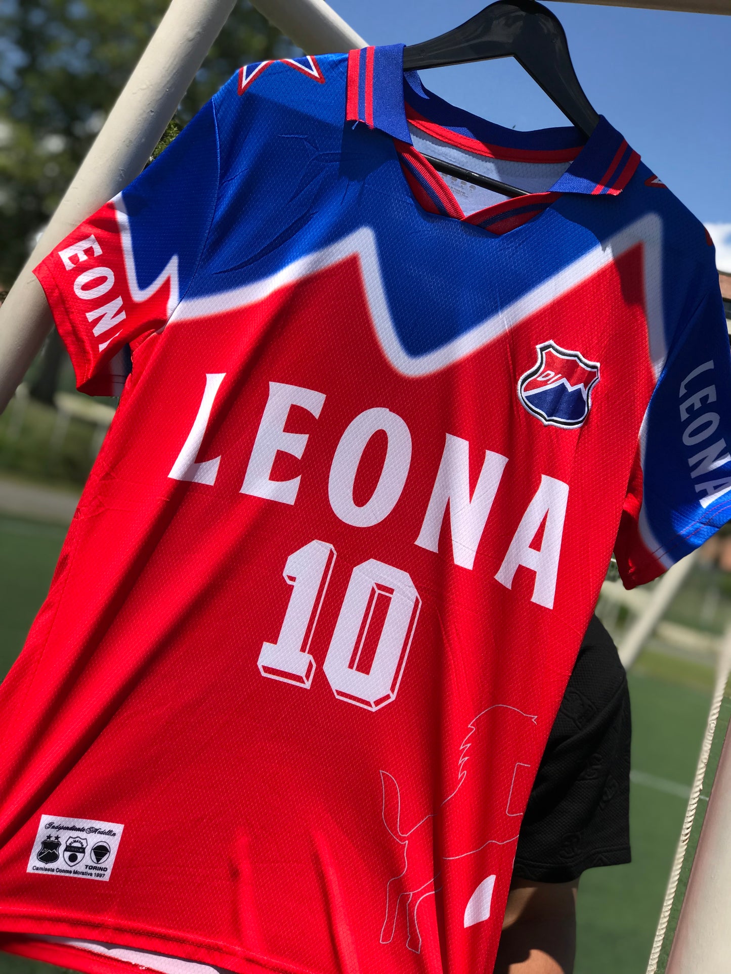 CAMISETA IND MEDELLÍN RETRO (TALLA XL)