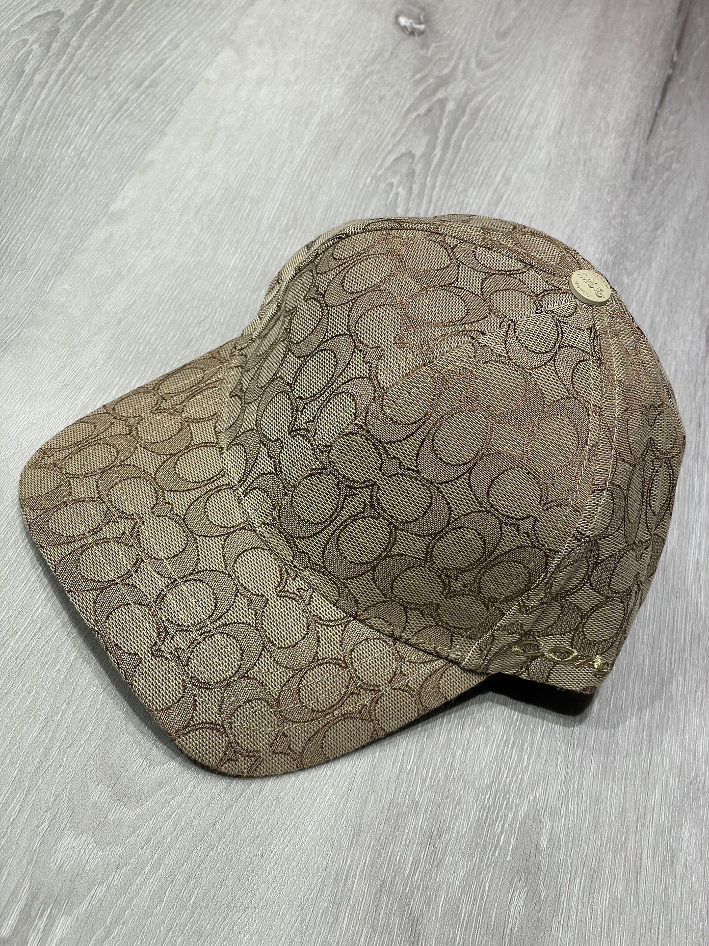 GORRA COACH
