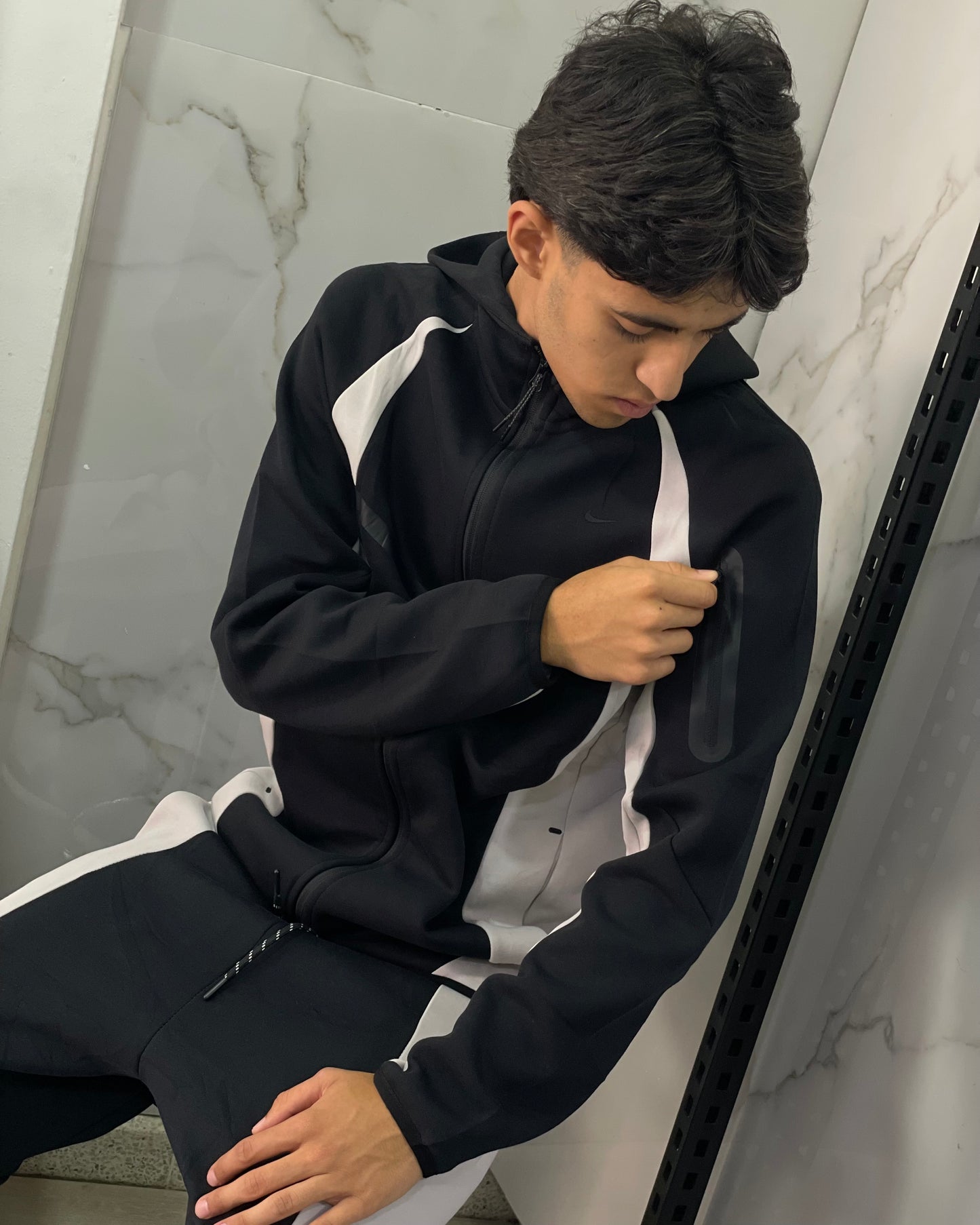 BUZO NIKE (TALLA XL)