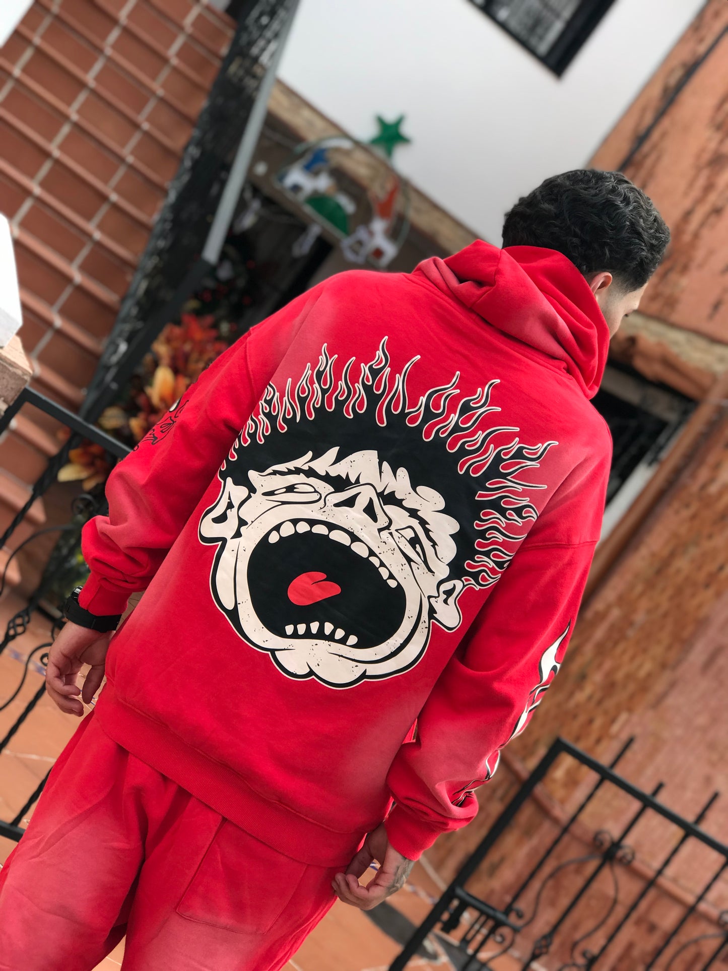 CONJUNTO HELLSTAR (TALLA L)