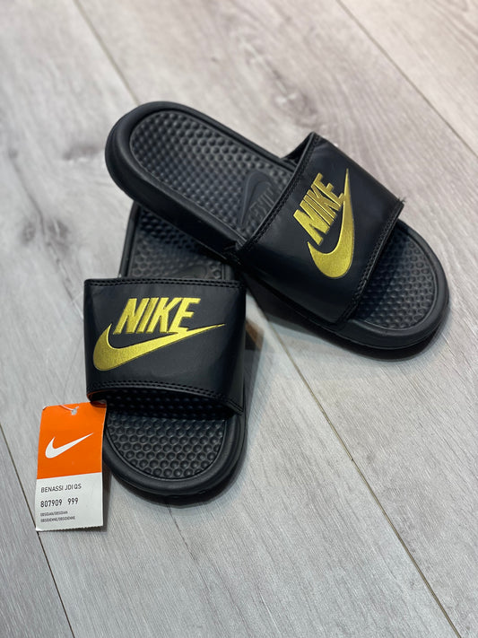 CHANCLAS NIKE (TALLA 38)