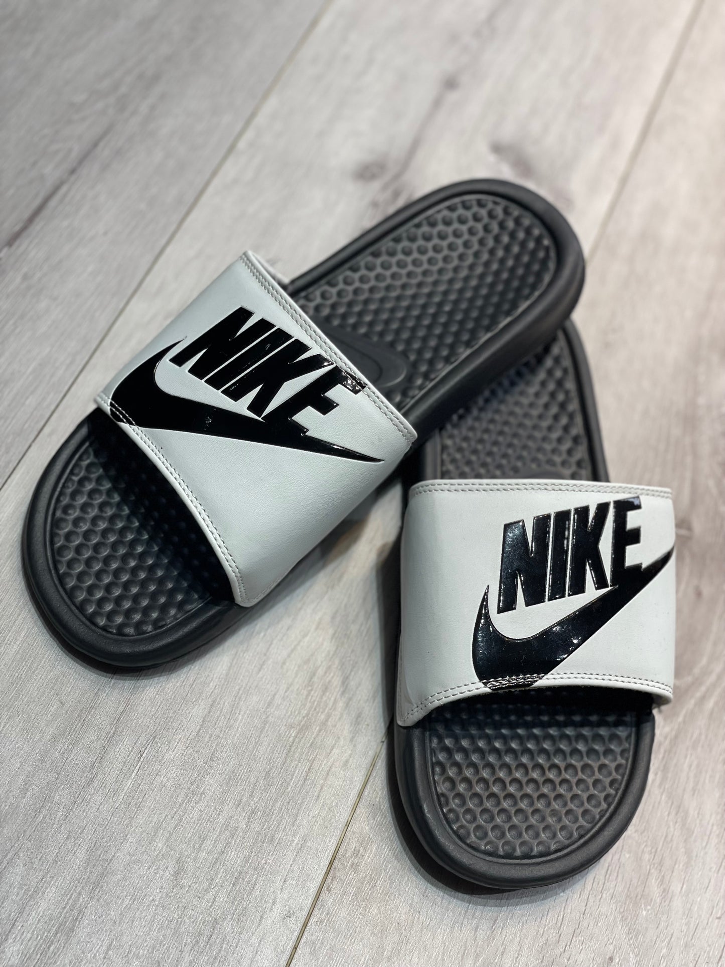 CHANCLAS NIKE (TALLA 44)