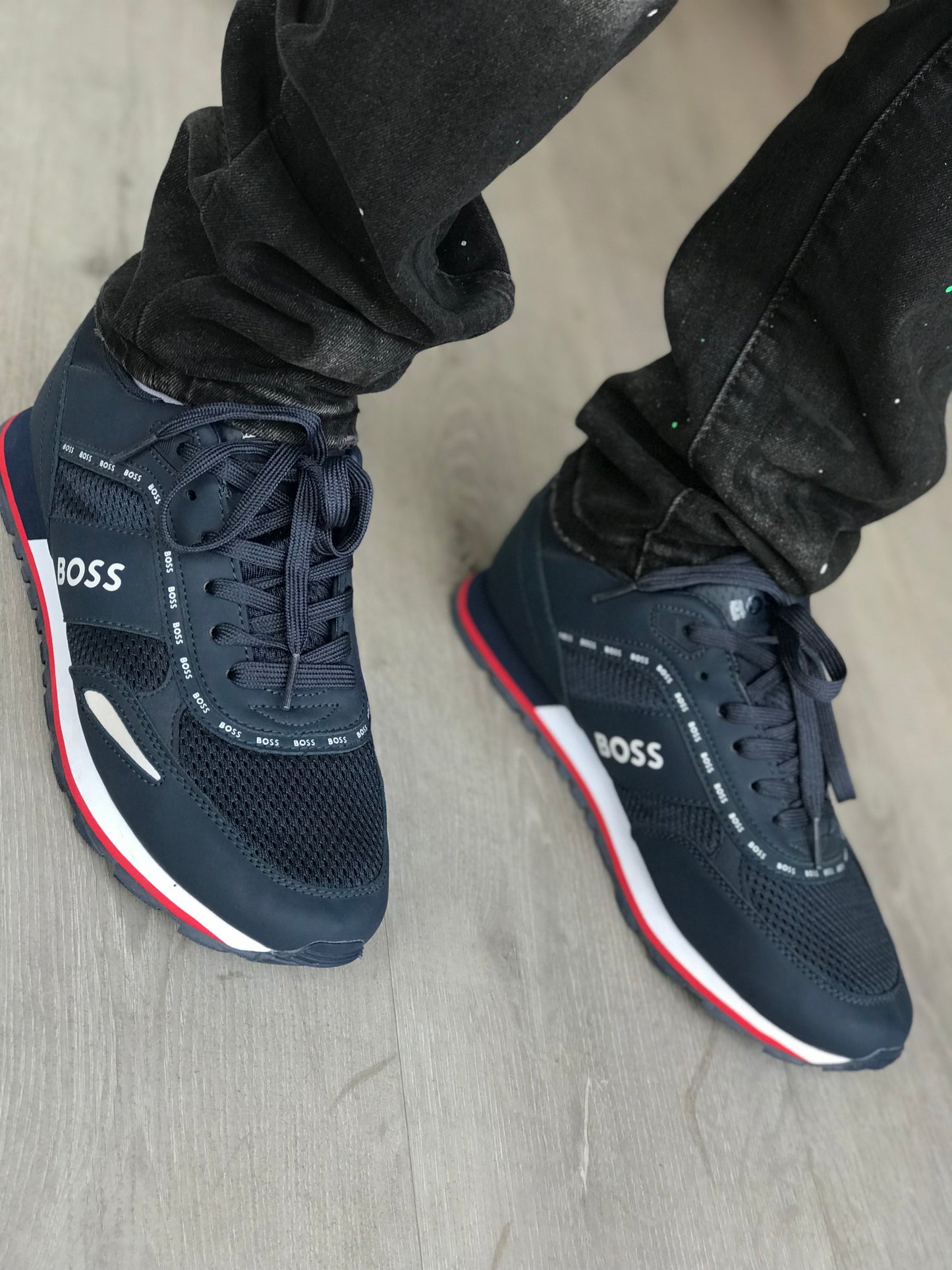 TENIS HUGO BOSS (TALLA EUR 42)